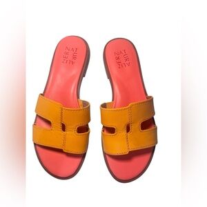 Naturalizer Women's Vibrant Yellow Slide Sandals